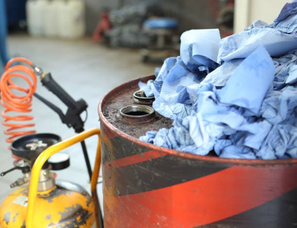 تصویر 2 از قیر پلاستیکی صنعتی عمده با شرایط ویژه و باکیفیت